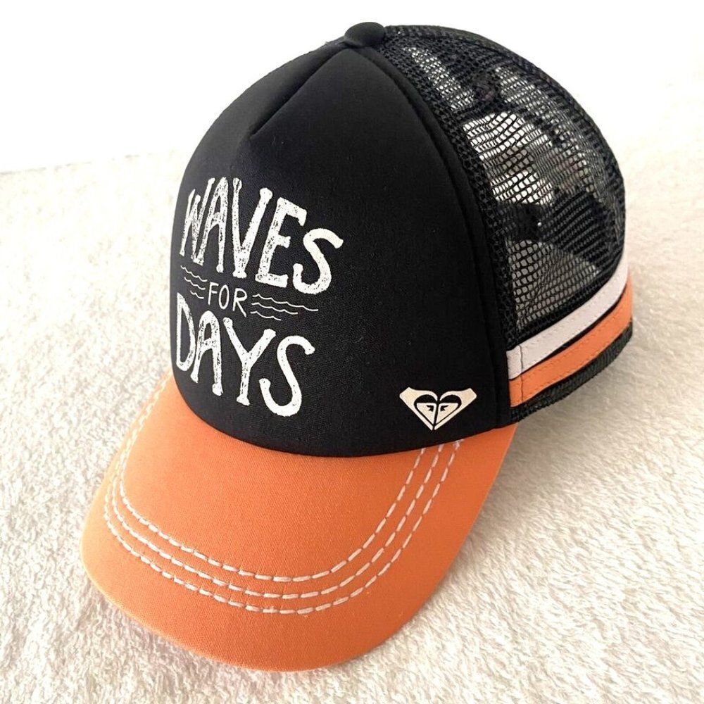 ROXY "Waves for Days" Beach Trucker Hat Cap